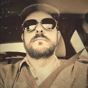 Meet your Posher, Travis